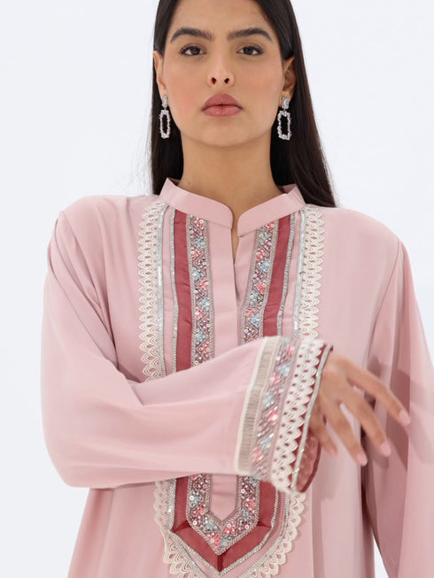 Hind Kaftan in Rose Pink