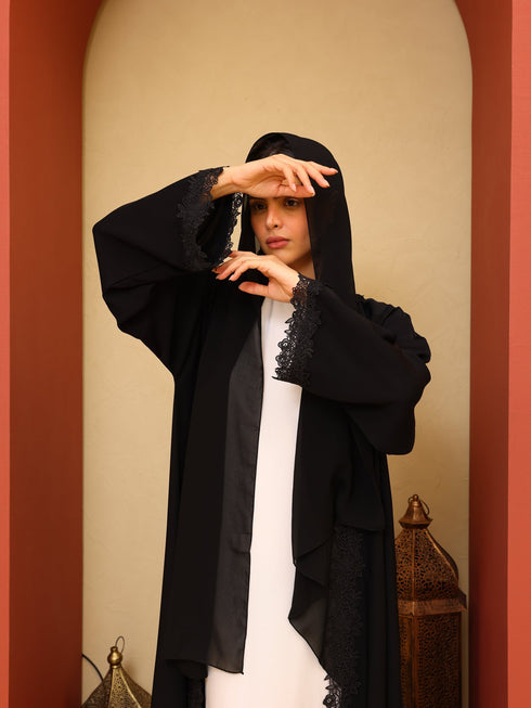 عباية ليل بالدانتيل