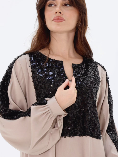 Najma Kaftan in Taupe