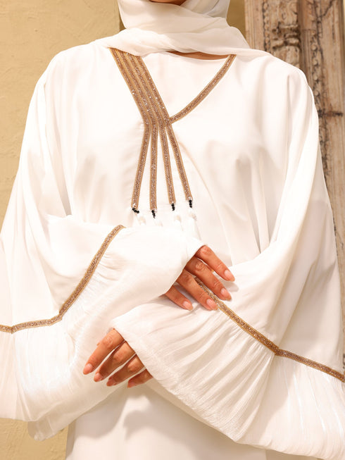 عباية نقاء العاجية