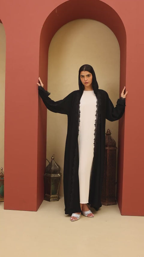 Layl Lace Abaya – video